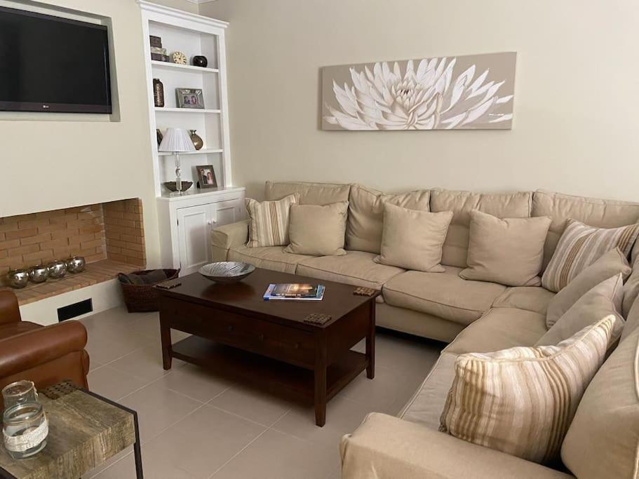 Villa Oleander Agios Nikolaos Loutra Edipsou Extérieur photo